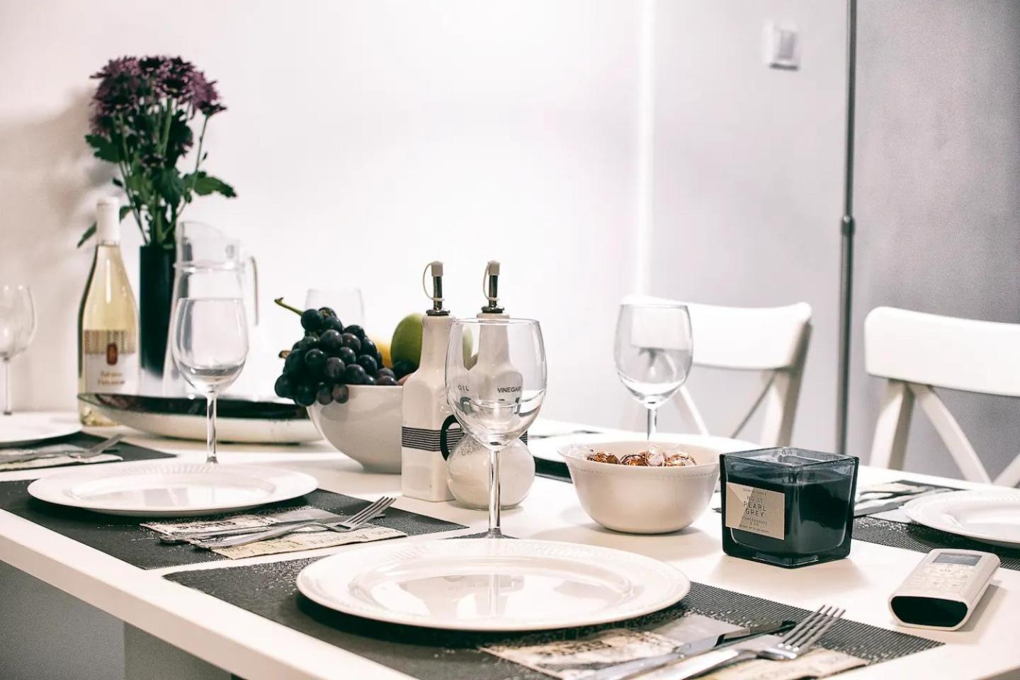 10 Seconds Away From The Main Street, Free Secured Parking Apartment Sofia Luaran gambar